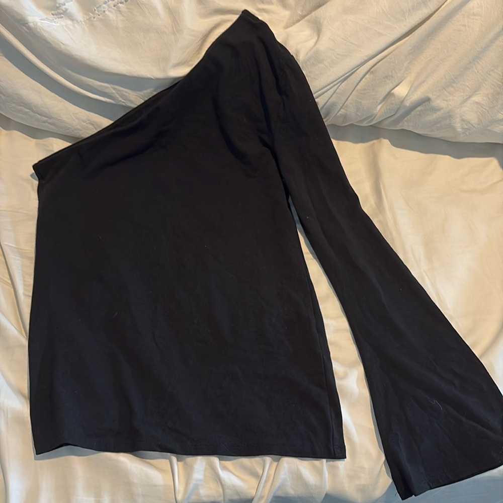 Banana Republic one shoulder flare sleeve top